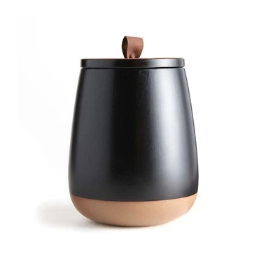 Canisters de ceràmica amb relleu decorats